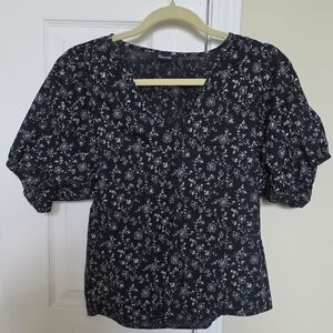 Floral Puff-Sleeve Women's Top in Black